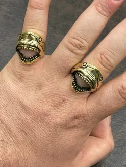 Real 14k Gold Over 925 Sterling Silver Mens Great White Shark Teeth JAWS Ring -Harlem Bling Shop italiano silver inc real 14k gold over 925 sterling silver mens great white shark teeth jaws ring 58708.1664388360