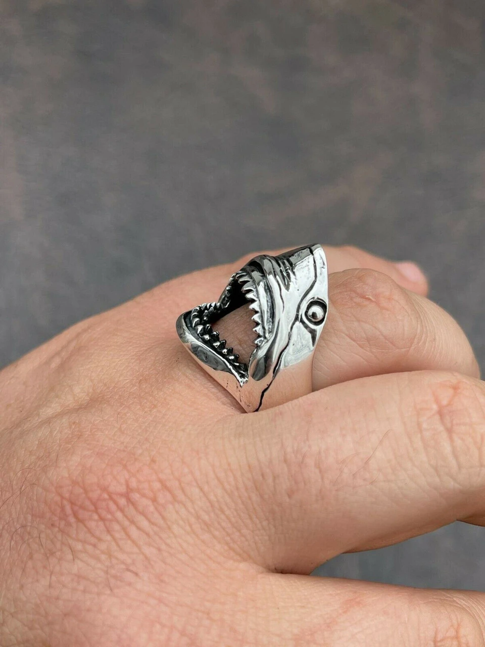 Real 925 Sterling Silver Mens Great White Shark JAWS Ring Size 7 8 9 10 11 12 13 9 Real 925 Sterling Silver Mens Great White Shark JAWS Ring Size 7 8 9 10 11 12 13 - Image 7
