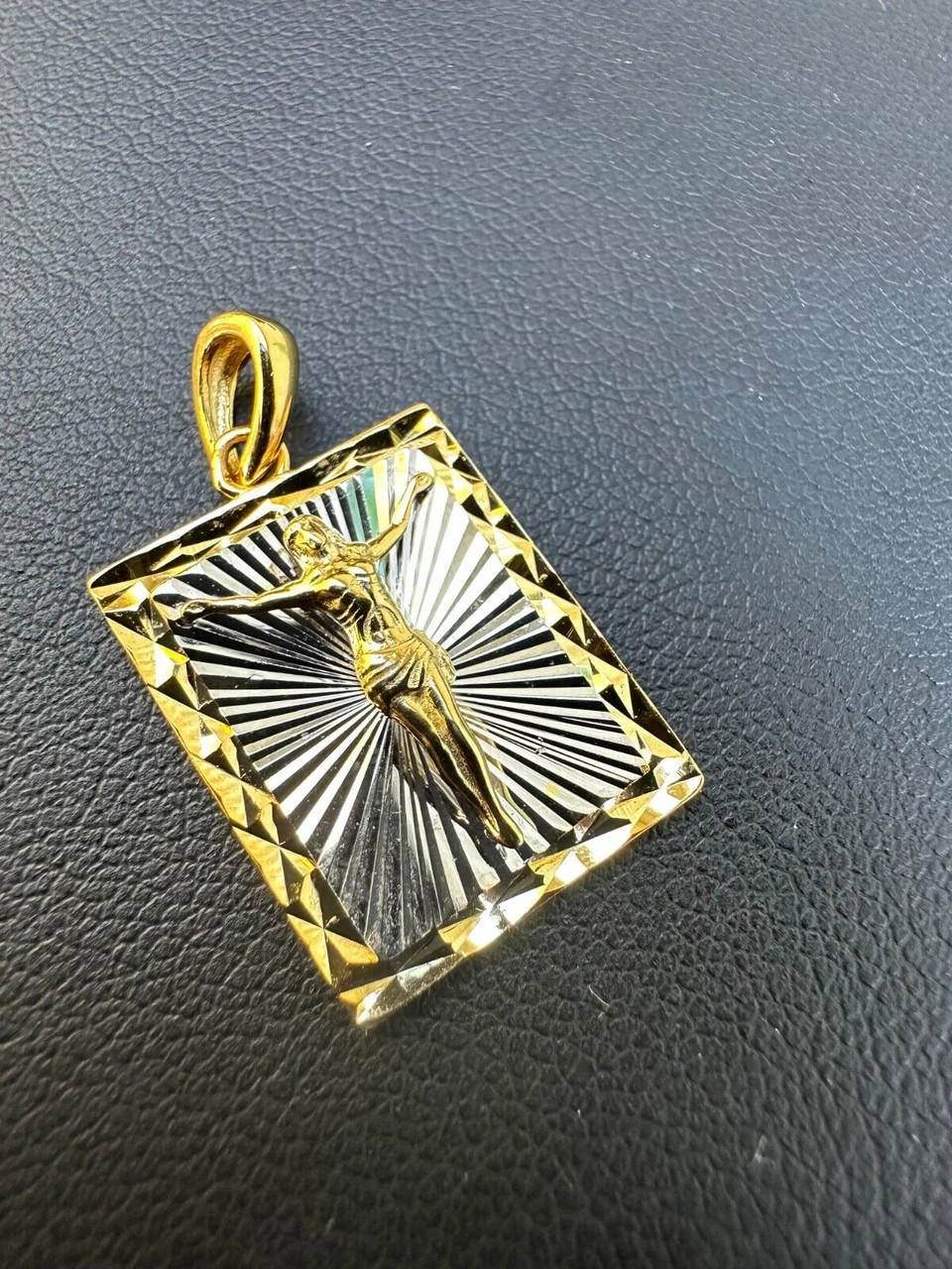 Real Solid 925 Silver / Plain Gold Plated Cross Jesus Medallion Pendant Necklace 6 Real Solid 925 Silver / Plain Gold Plated Cross Jesus Medallion Pendant Necklace - Image 4