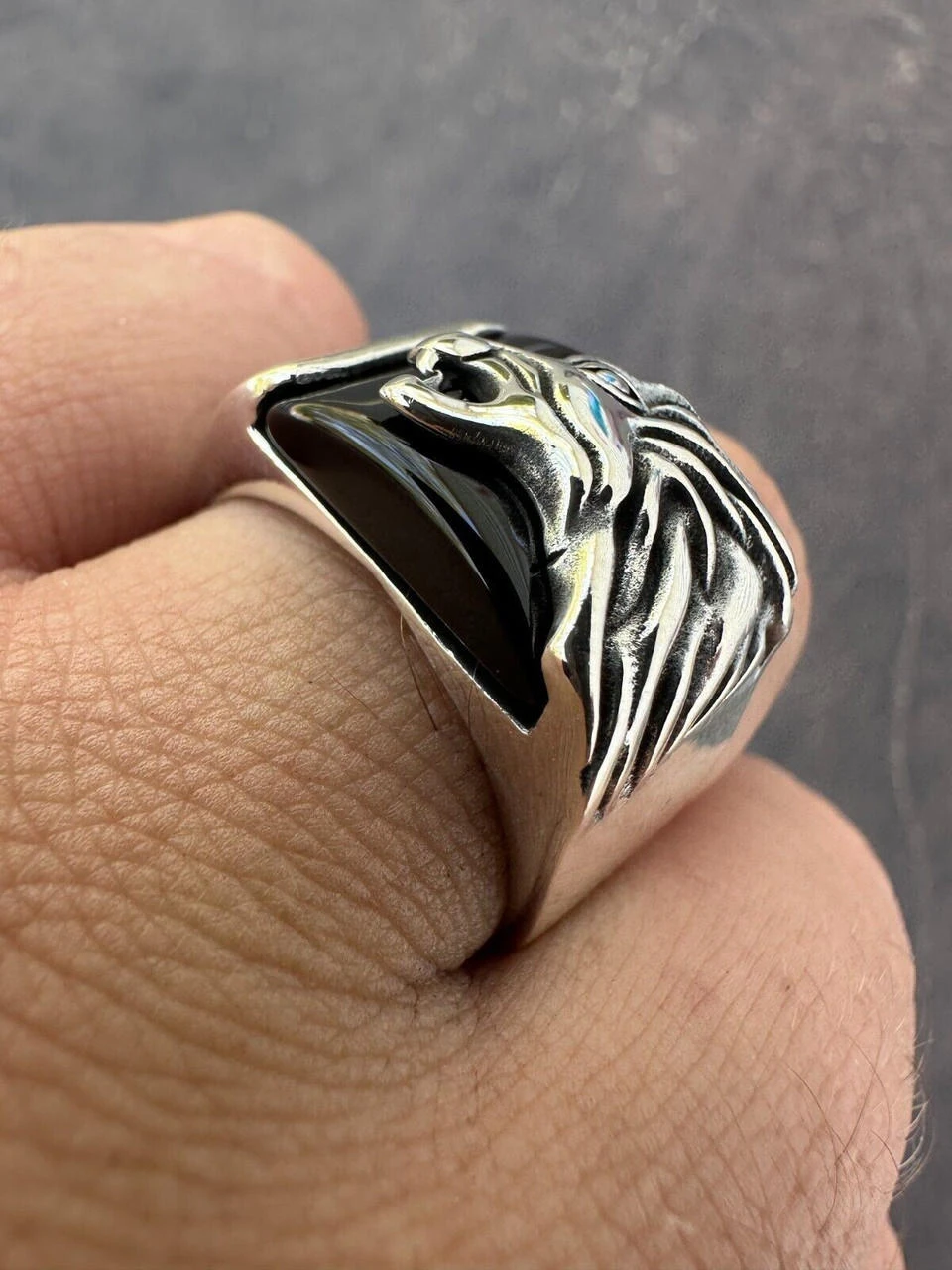 Mens Real 925 Sterling Silver Natural Black Onyx Howling Wolf Signet Dog Ring 9 Mens Real 925 Sterling Silver Natural Black Onyx Howling Wolf Signet Dog Ring - Image 7