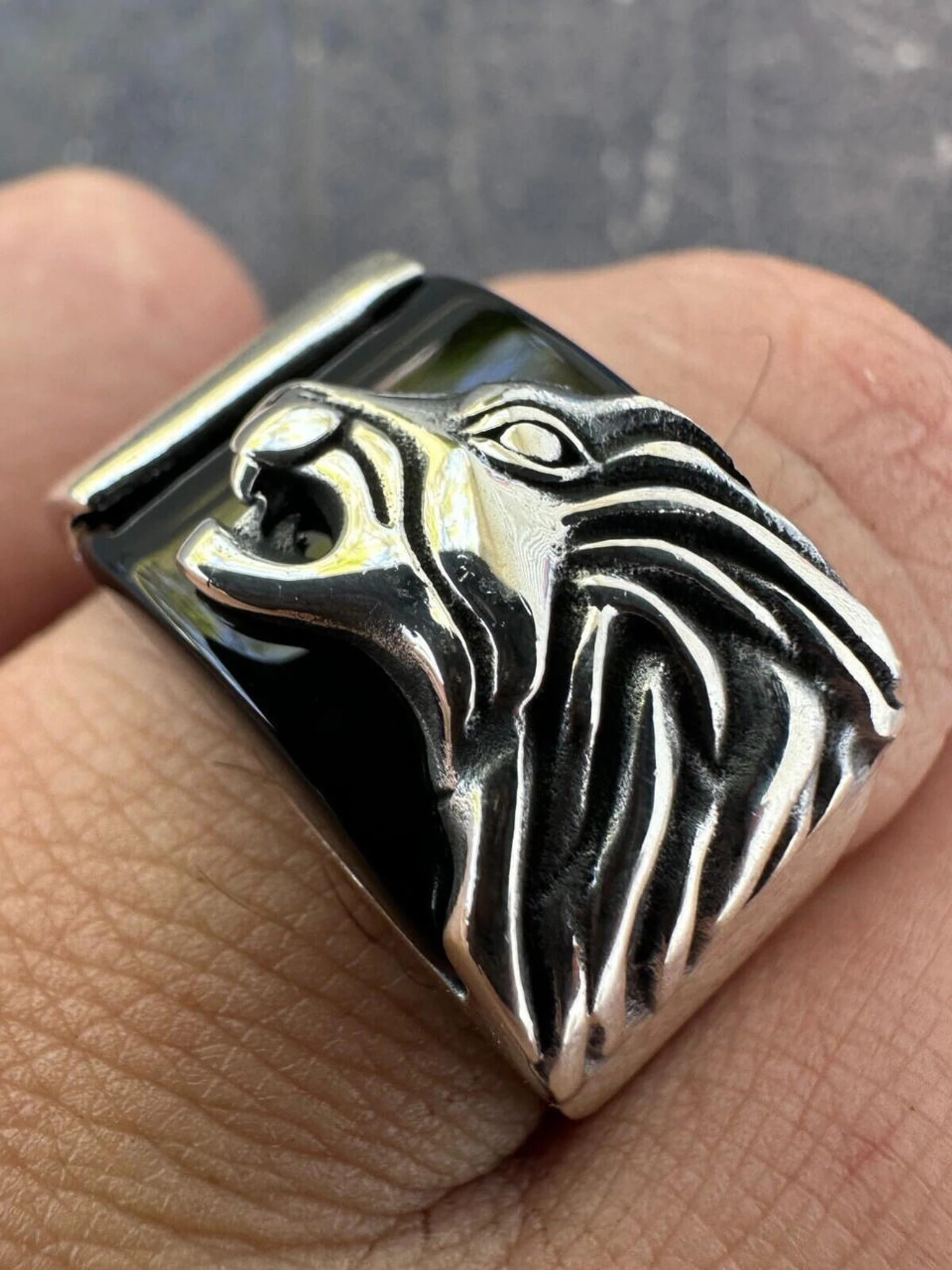 Mens Real 925 Sterling Silver Natural Black Onyx Howling Wolf Signet Dog Ring 3 Mens Real 925 Sterling Silver Natural Black Onyx Howling Wolf Signet Dog Ring