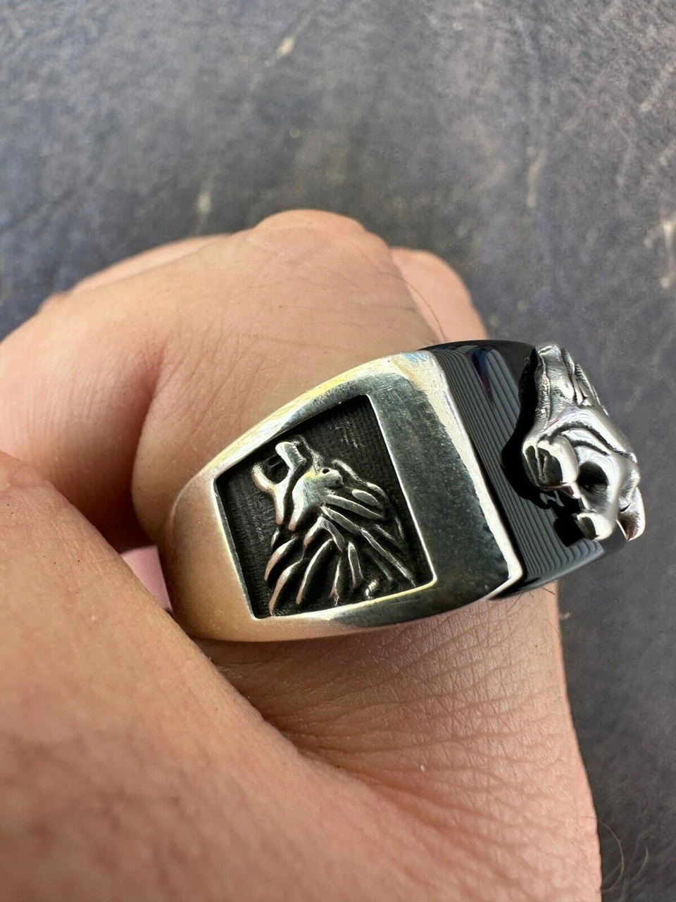 Mens Real 925 Sterling Silver Natural Black Onyx Howling Wolf Signet Dog Ring 10 Mens Real 925 Sterling Silver Natural Black Onyx Howling Wolf Signet Dog Ring - Image 8