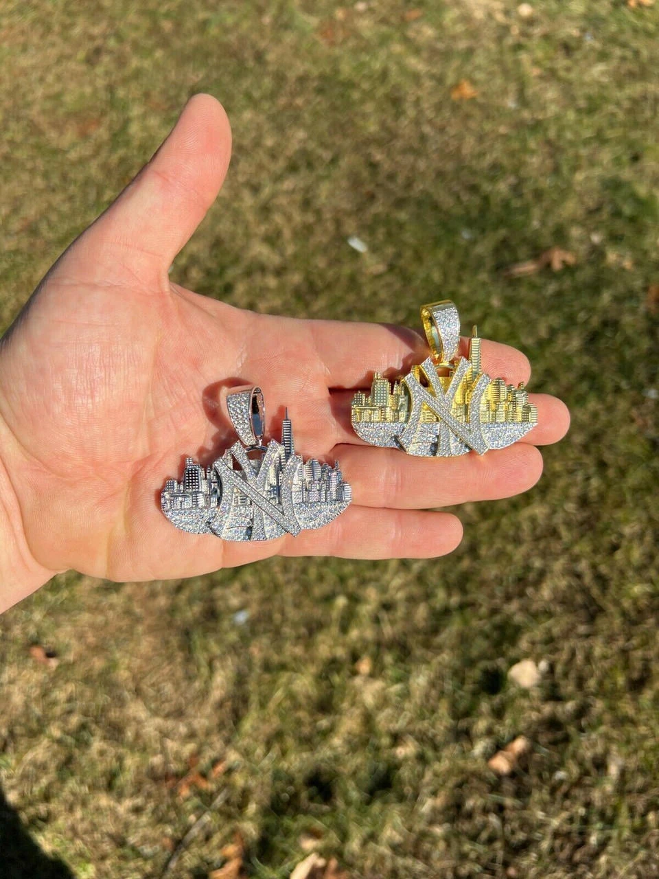 MOISSANITE Hip Hop New York NYC Skyline Pendant Icy Real 925 Silver Gold Plated 7 MOISSANITE Hip Hop New York NYC Skyline Pendant Icy Real 925 Silver Gold Plated - Image 5