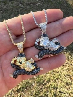 MOISSANITE Iced Real 925 Silver / Gold Monopoly Man Money Bag Necklace Pendant 31 MOISSANITE Iced Real 925 Silver / Gold Monopoly Man Money Bag Necklace Pendant -Harlem Bling Shop moissanite iced real 925 silver gold monopoly man money bag necklace pendant 67497.1675360585