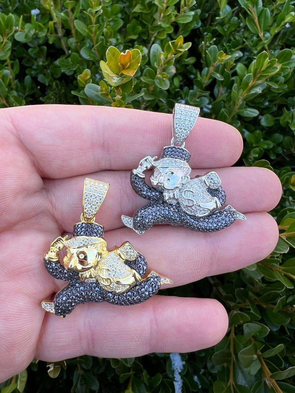 MOISSANITE Iced Real 925 Silver / Gold Monopoly Man Money Bag Necklace Pendant 4 MOISSANITE Iced Real 925 Silver / Gold Monopoly Man Money Bag Necklace Pendant - Image 2
