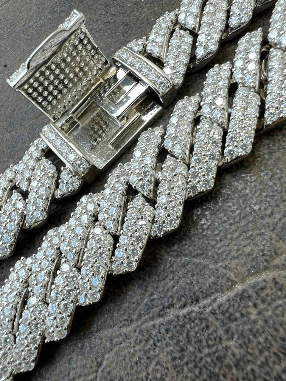 MOISSANITE Prong Cuban Link Chain Real Iced Necklace Hip Hop Pass Diamond Test 5 MOISSANITE Prong Cuban Link Chain Real Iced Necklace Hip Hop Pass Diamond Test - Image 3