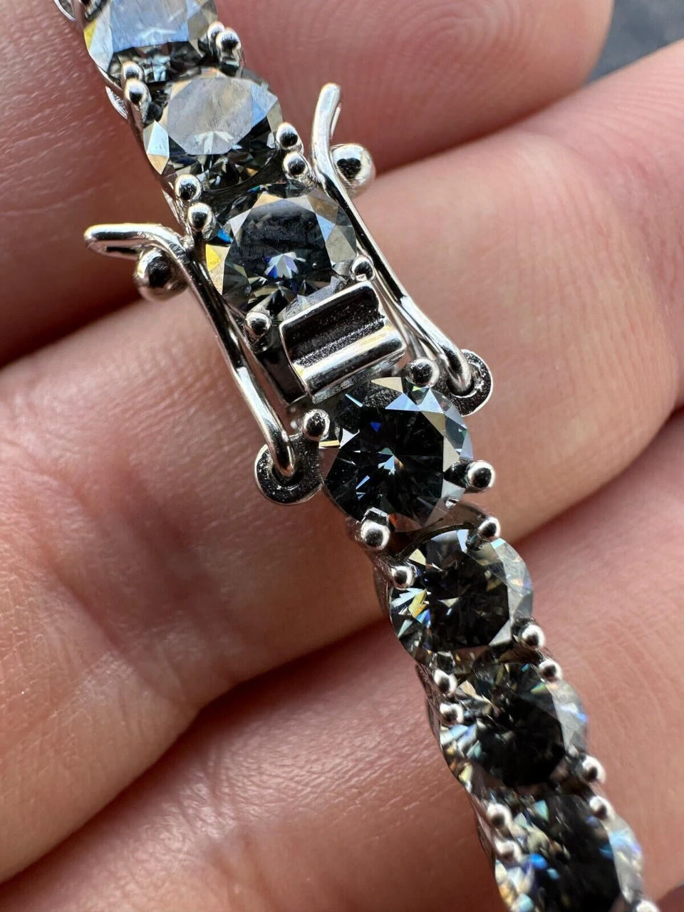 Real Iced Blue Gray MOISSANITE 5mm Tennis Bracelet 925 Silver Pass Diamond Test 19 Real Iced Blue Gray MOISSANITE 5mm Tennis Bracelet 925 Silver Pass Diamond Test - Image 17