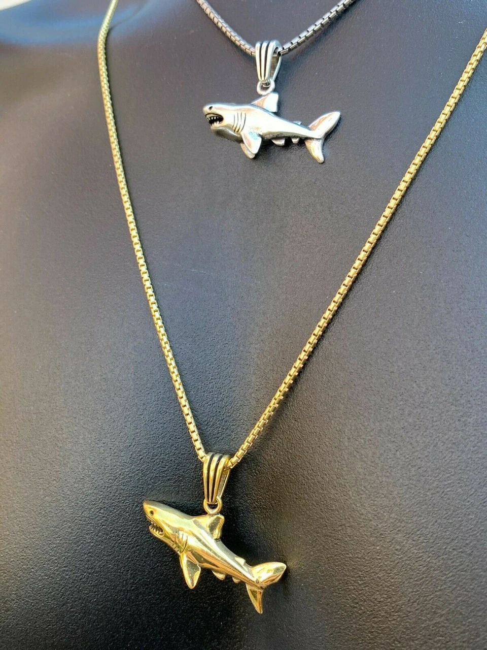 Solid 925 Sterling Silver 3D Great White Shark Gold Large Mens Ladies Necklace 7 Solid 925 Sterling Silver 3D Great White Shark Gold Large Mens Ladies Necklace - Image 5