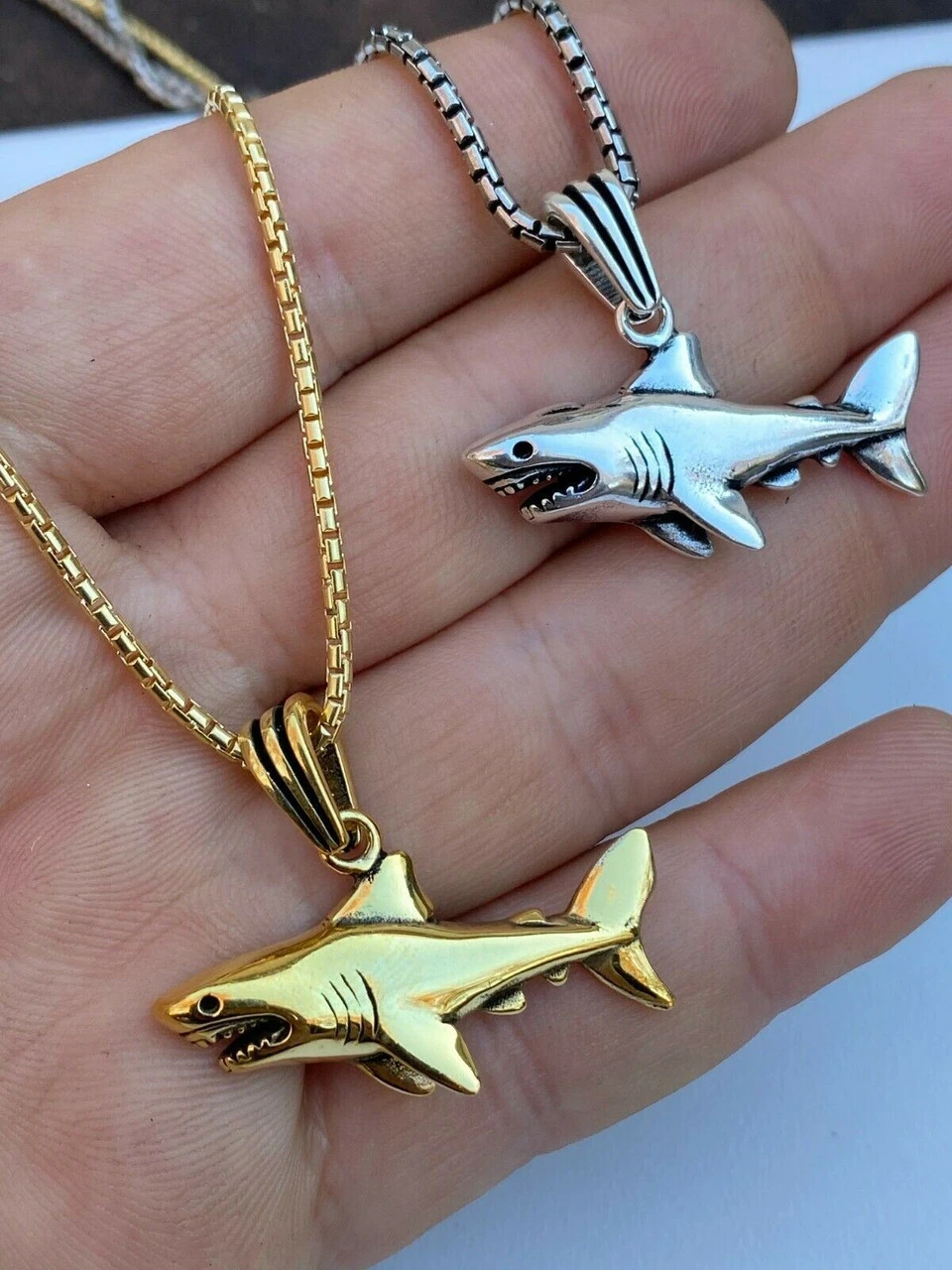 Solid 925 Sterling Silver 3D Great White Shark Gold Large Mens Ladies Necklace 11 Solid 925 Sterling Silver 3D Great White Shark Gold Large Mens Ladies Necklace - Image 9