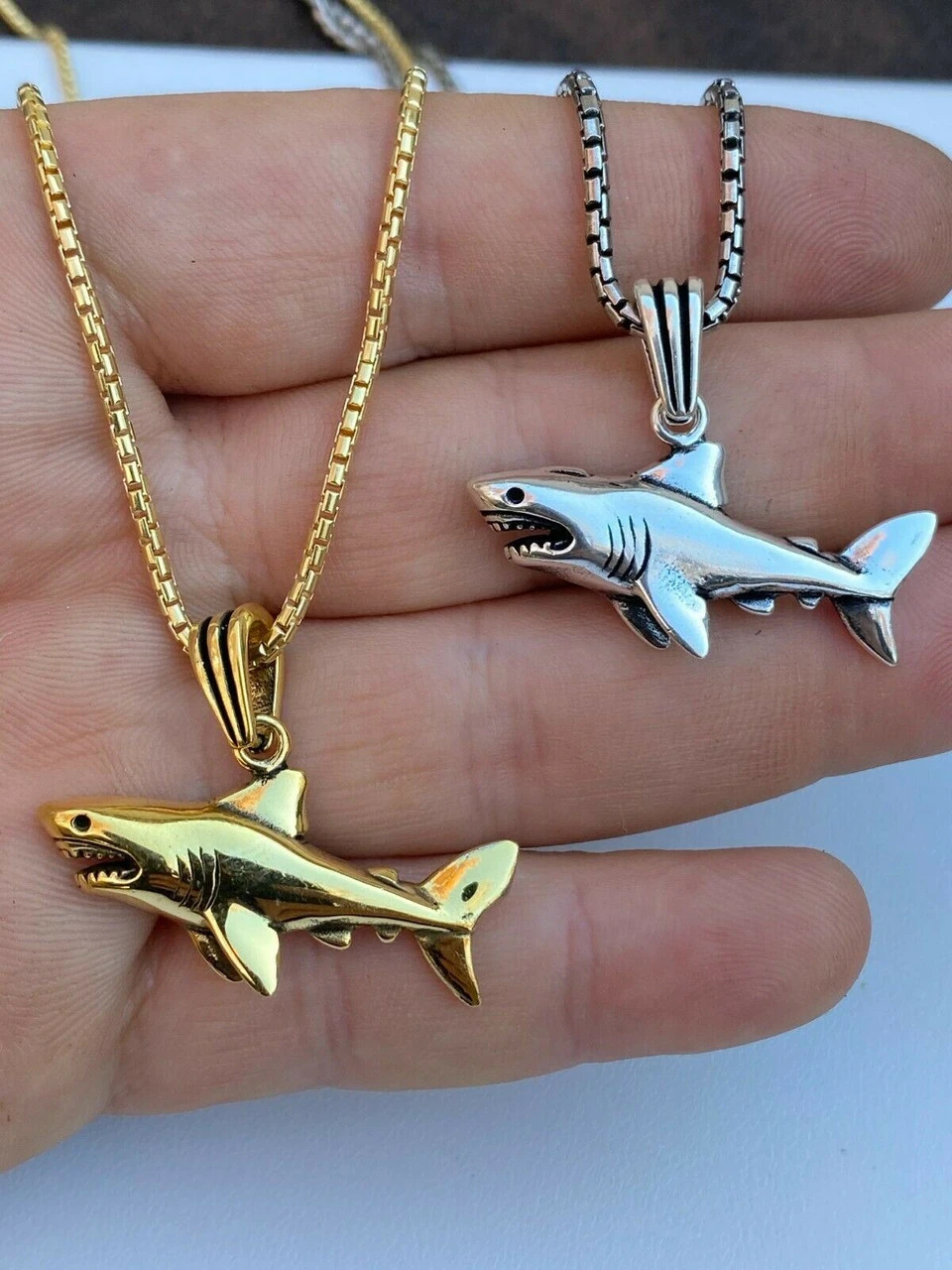 Solid 925 Sterling Silver 3D Great White Shark Gold Large Mens Ladies Necklace 4 Solid 925 Sterling Silver 3D Great White Shark Gold Large Mens Ladies Necklace - Image 2