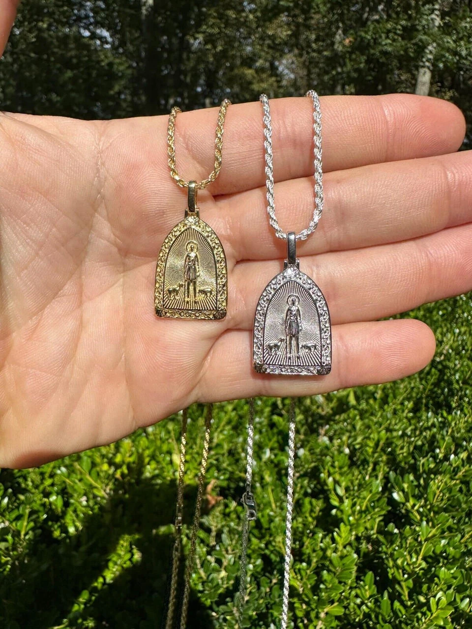 St Lazarus Plain Real 925 Silver / Gold Plated Saint Necklace Pendant San Lazaro 4 St Lazarus Plain Real 925 Silver / Gold Plated Saint Necklace Pendant San Lazaro - Image 2